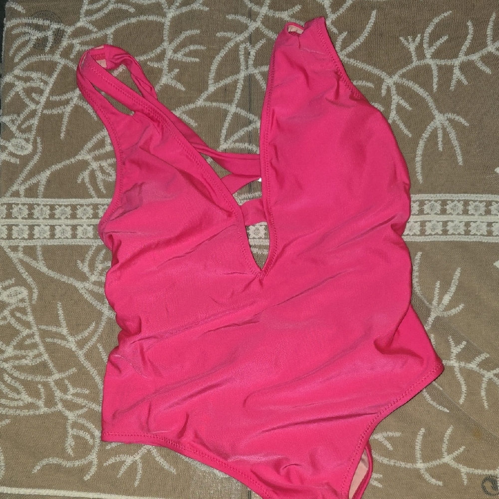 Cupshe Pink One Piece Swimsuit High-Cut Scoop Neck